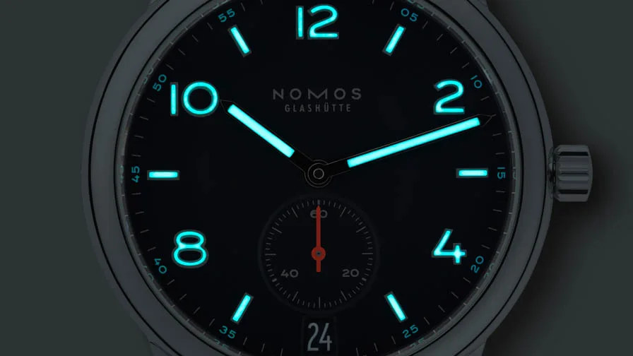 Nomos Club Automatic Date Lume